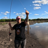 Pescando-en-un-rio-lleno-de-tarariras-y-bagres-sapos-32