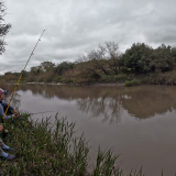 Pescando-y-cocinando-en-el-Rio-Gualeguaychu-Ruta-39--34