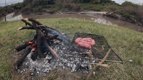 Pescando-y-cocinando-en-el-Rio-Gualeguaychu-Ruta-39--40.png