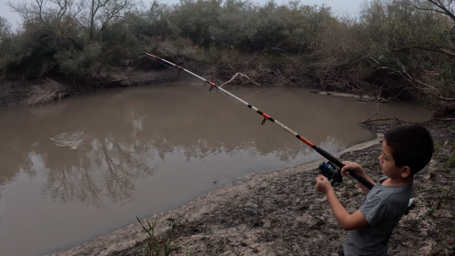 Pescando-y-cocinando-en-el-Rio-Gualeguaychu-Ruta-39-10.png